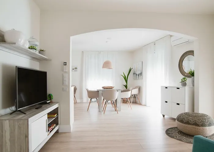Apartamentos Hotel Pirineos