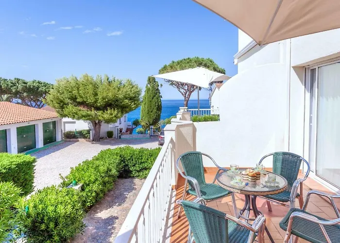Apartment Palmiers I-6 By Interhome