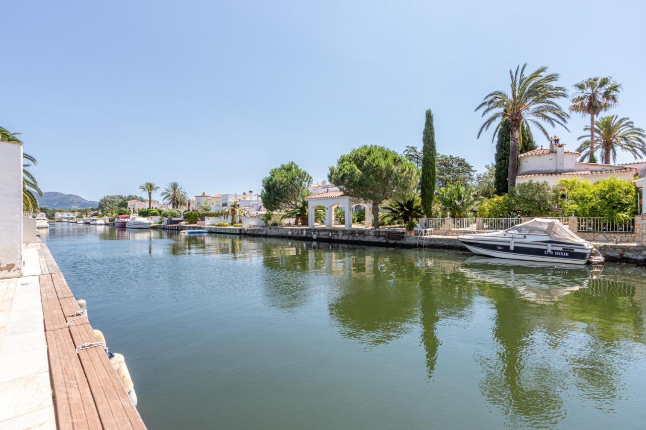 Apart-rent Casa Al Canal Llobregat Villa
