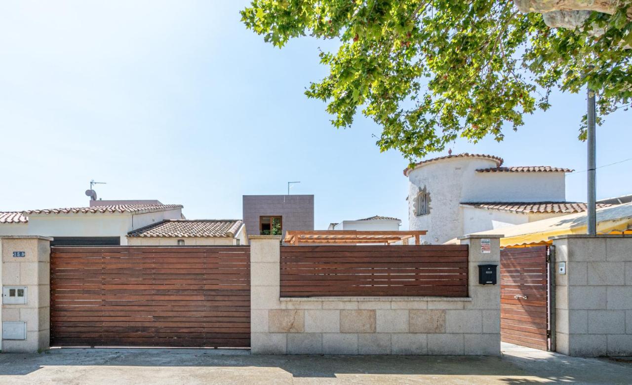 Apart-rent Casa Al Canal Llobregat Villa