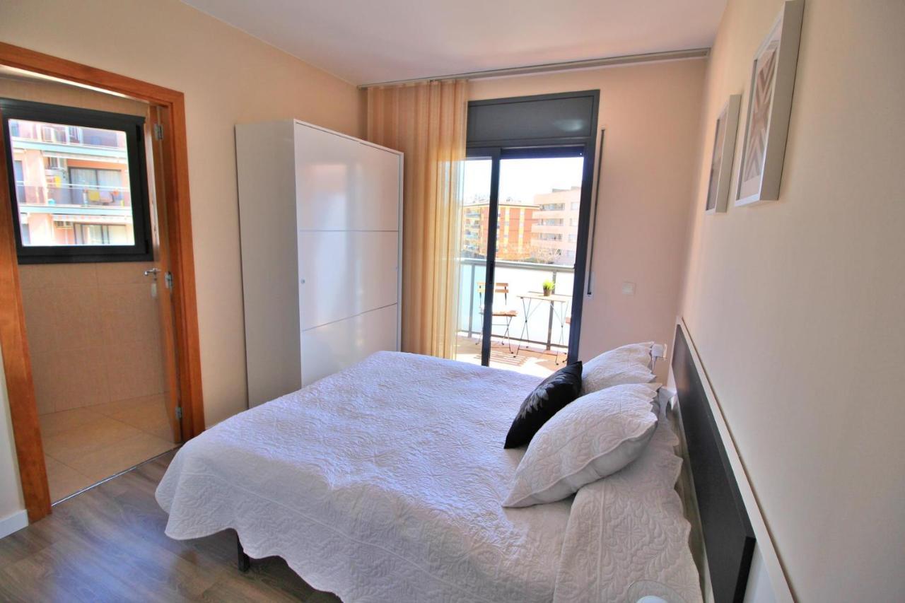 Al15 - 1 Familias A 300 M Playa Fenals Apartamento