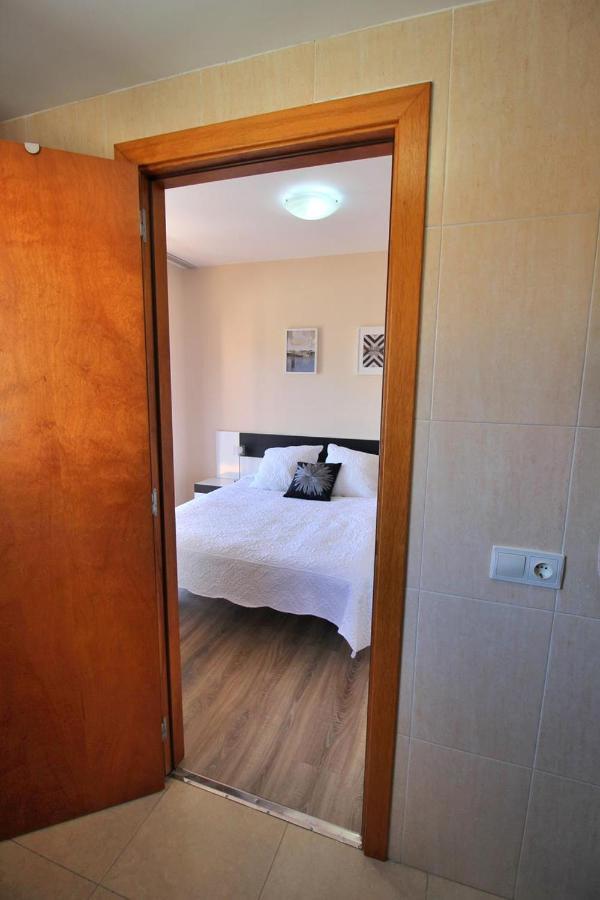 Al15 - 1 Familias A 300 M Playa Fenals Apartamento