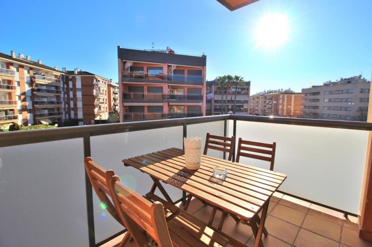 Al15 - 1 Familias A 300 M Playa Fenals Apartamento