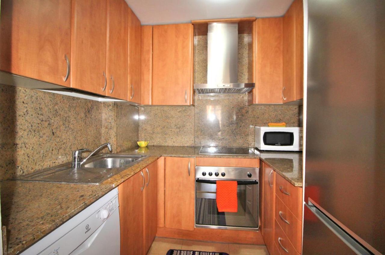 Al15 - 1 Familias A 300 M Playa Fenals Apartamento