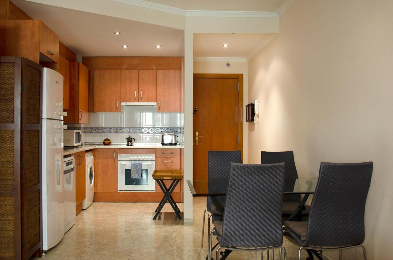 Rosa Street Apartment *