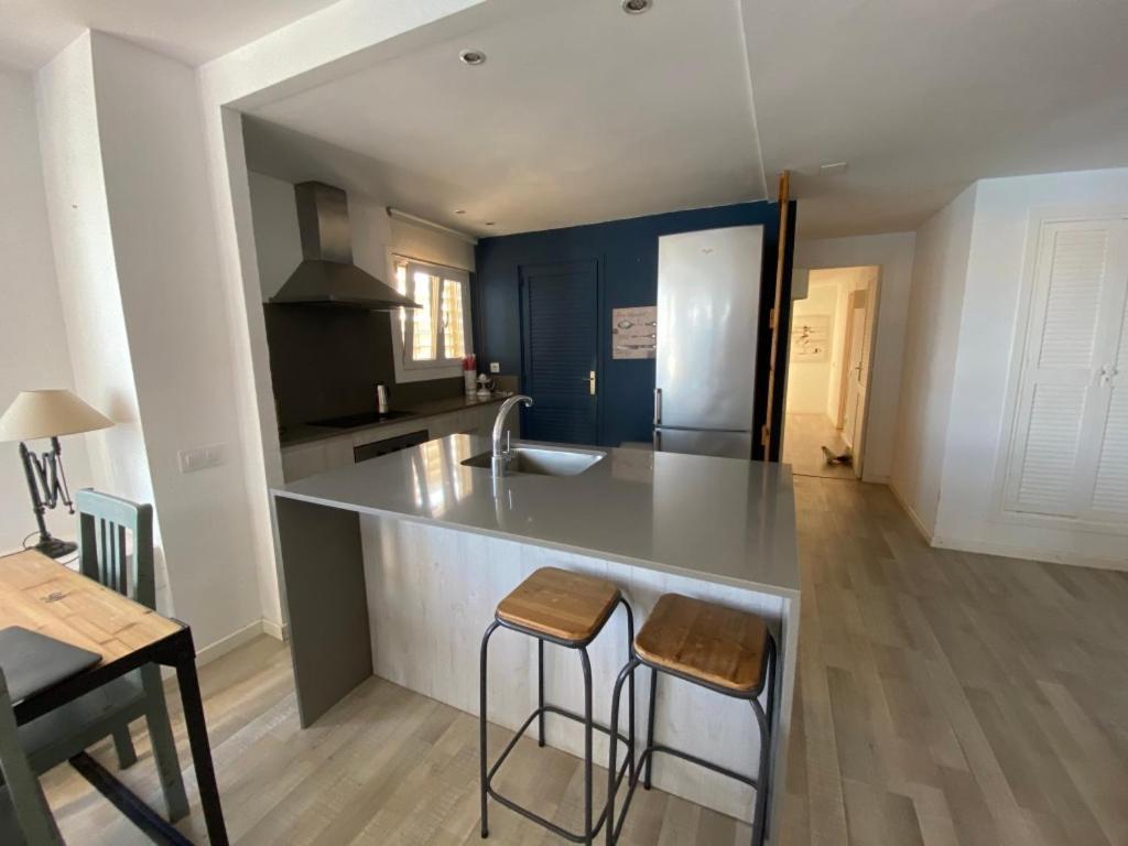 Espectacular Piso De 134m2 En Primera Línea De Mar Apartamento L' Escala