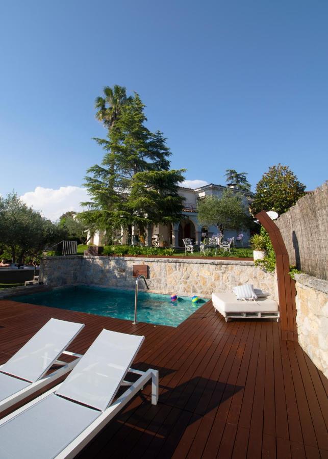 Villa Montjuic Girona Villa *