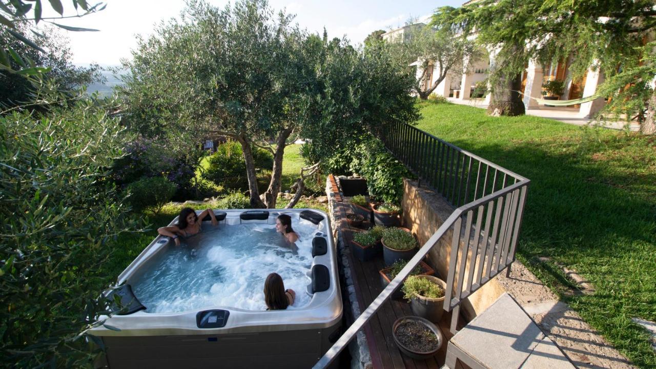 Villa Montjuic Girona Villa