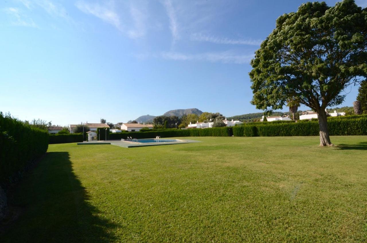 Holiday home Les Acacies 10 *