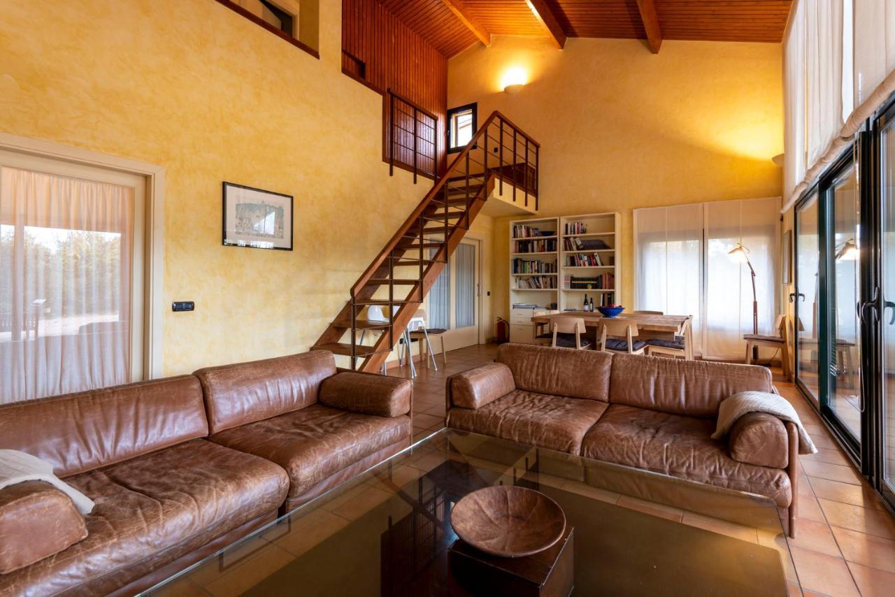 Oliver Conti Villa Capmany