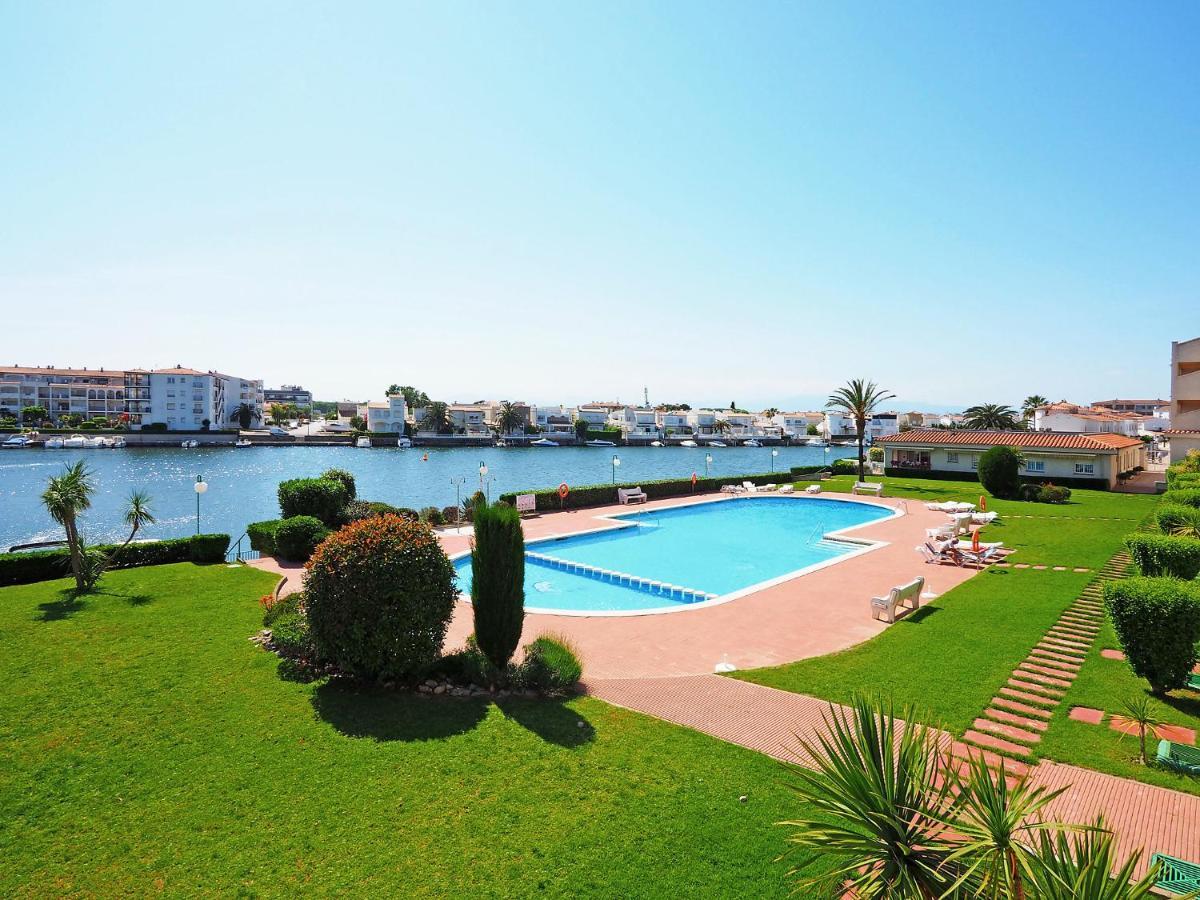 Apartment Sant Maurici By Interhome Apartment Empuriabrava
