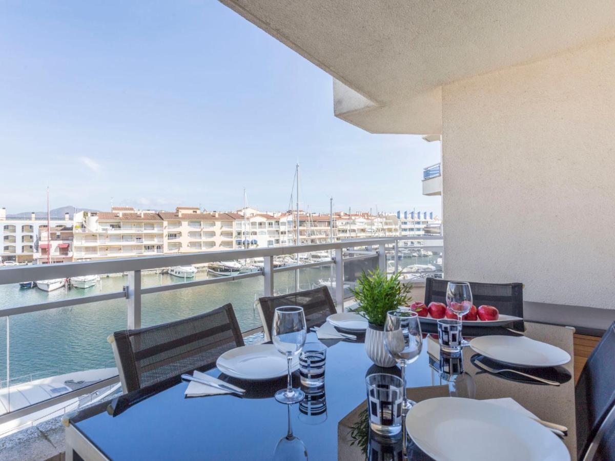 Apartamento Club Nautic-25 By Interhome *