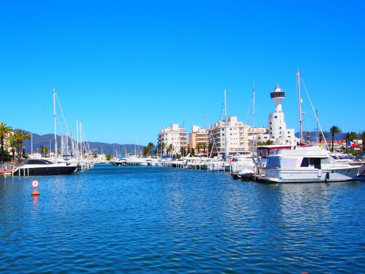 Apartamento Club Nautic-25 By Interhome *