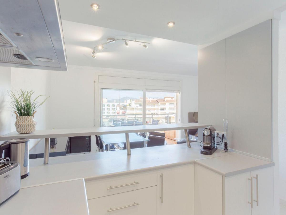 Club Nautic-25 By Interhome Apartamento Ampuriabrava