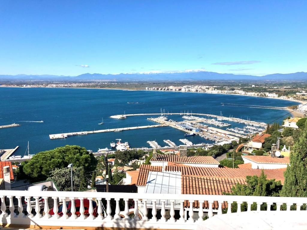 Sol I Mar Villa Roses
