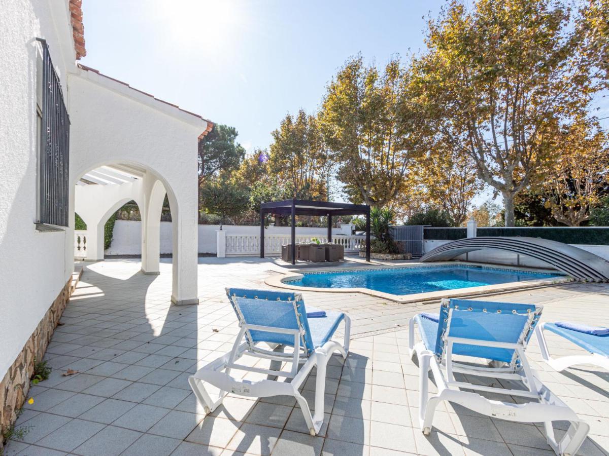 Holiday Sant Maurici Holiday home Empuriabrava