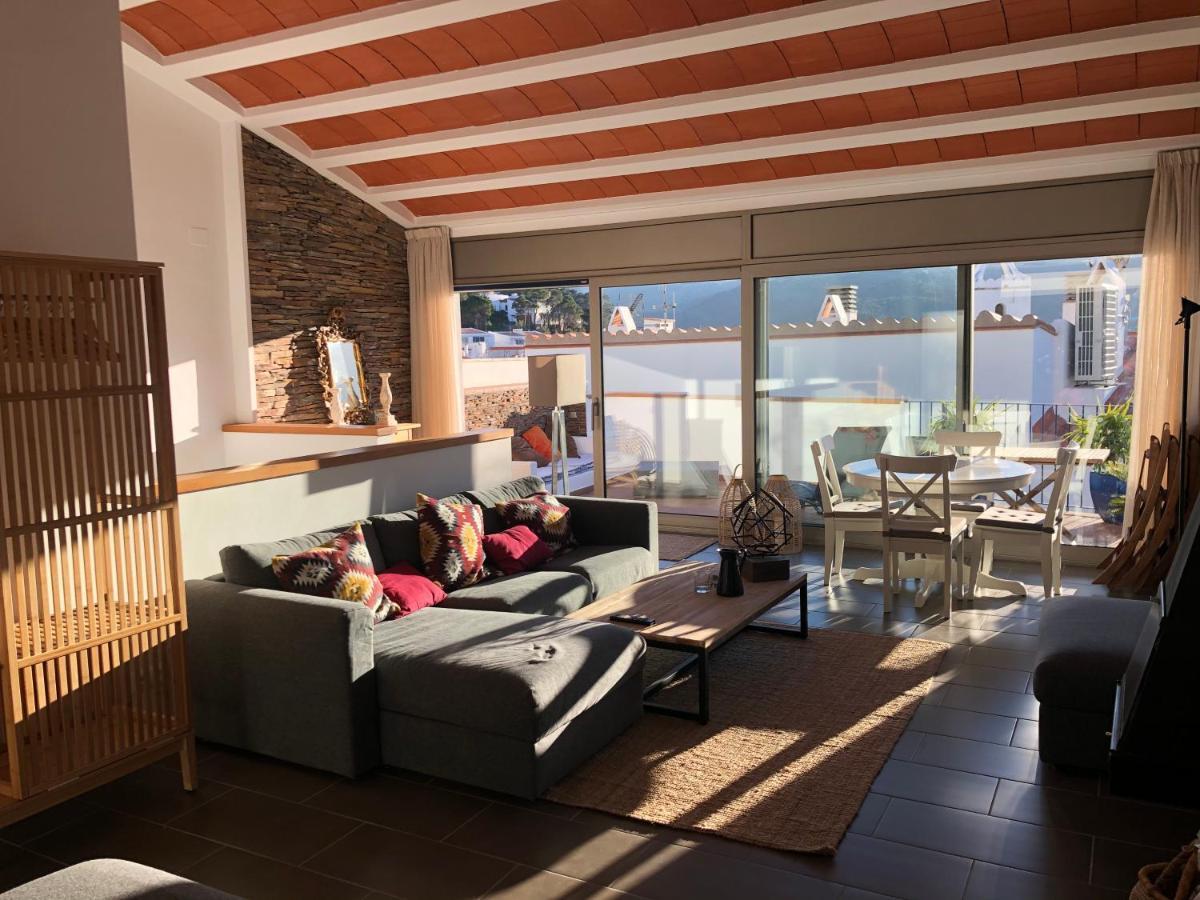 Big Family House In The Center Of El Port De La Selva
