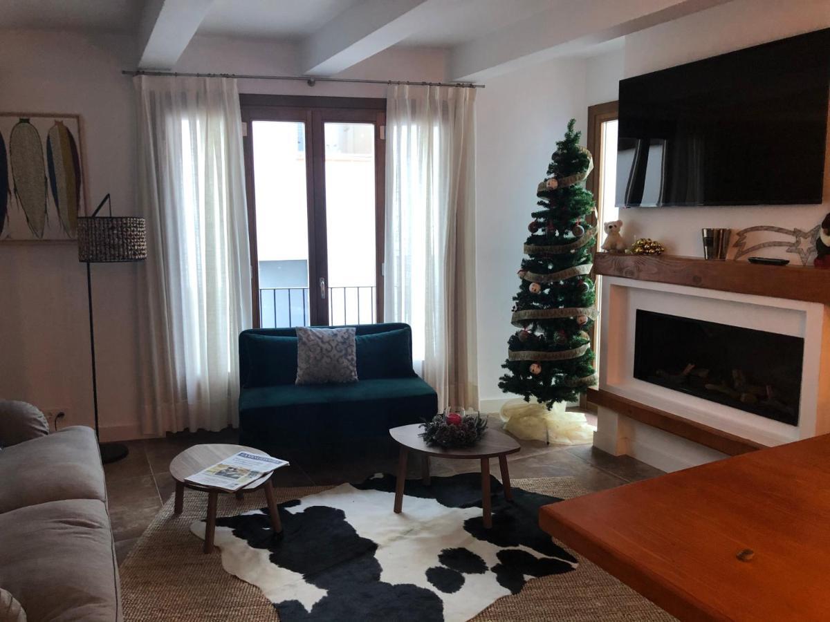 Apartment Big Family House In The Center Of