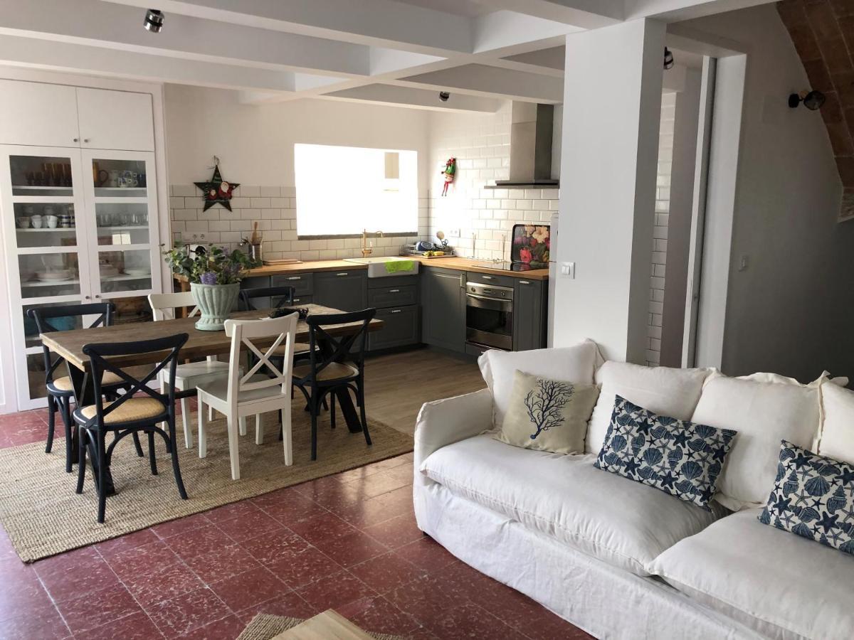 Big Family House In The Center Of * El Port De La Selva