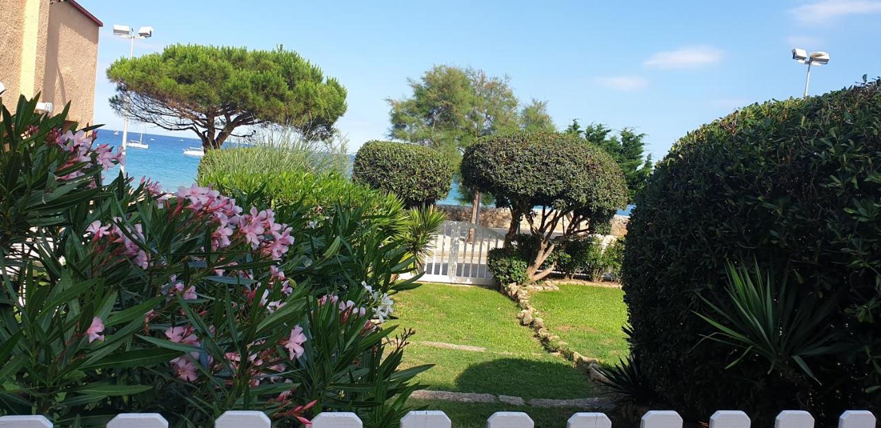 Casa Con Jardin A 25 Metros De La Playa. La T. Holiday home Palamos