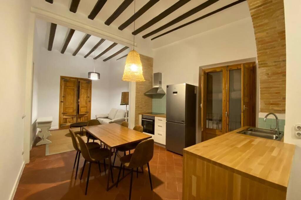 Casa Moner Loft Edifici Historic Centre Medieval De Castello