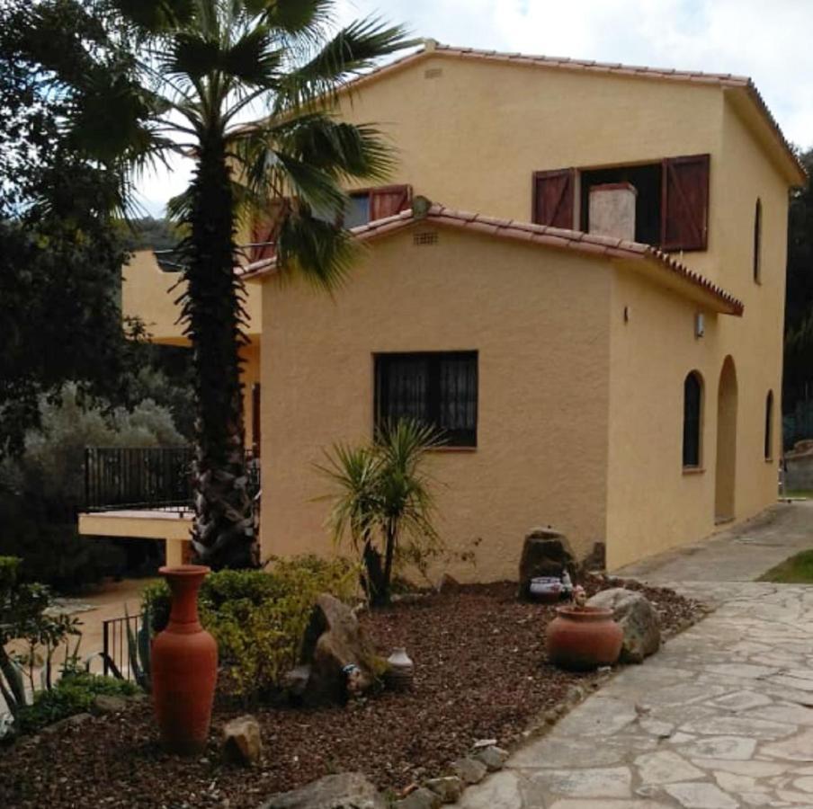 Villa For Eight Guests *