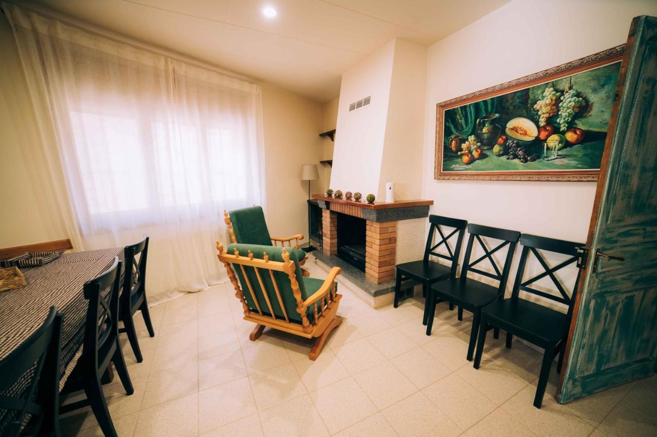Casa Con Piscina Privada En Gualta, Blay