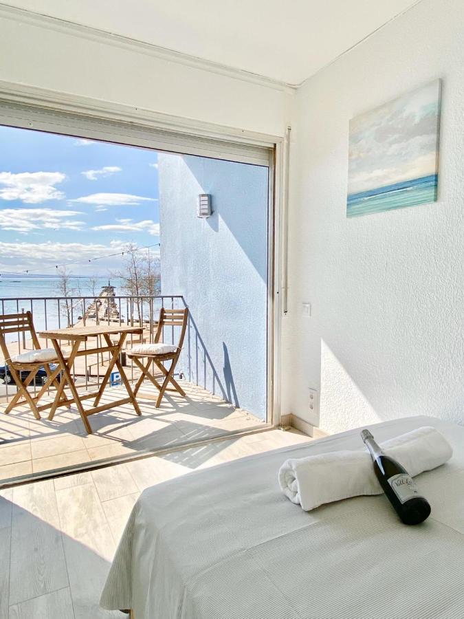 Estudio Frente Al Mar En *