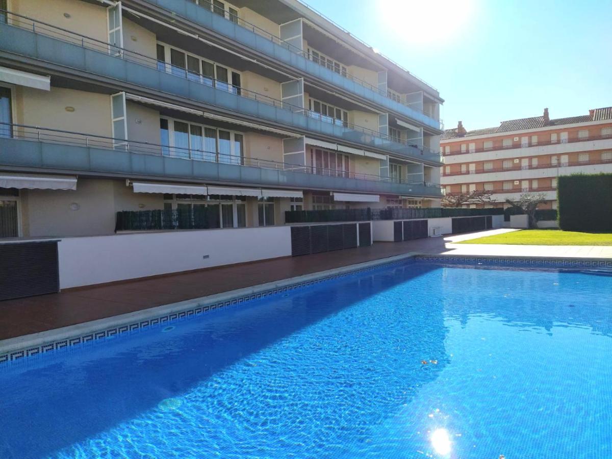New! Con Piscina Y Balcón A 2 Minutos De La Playa. Wi-fi *