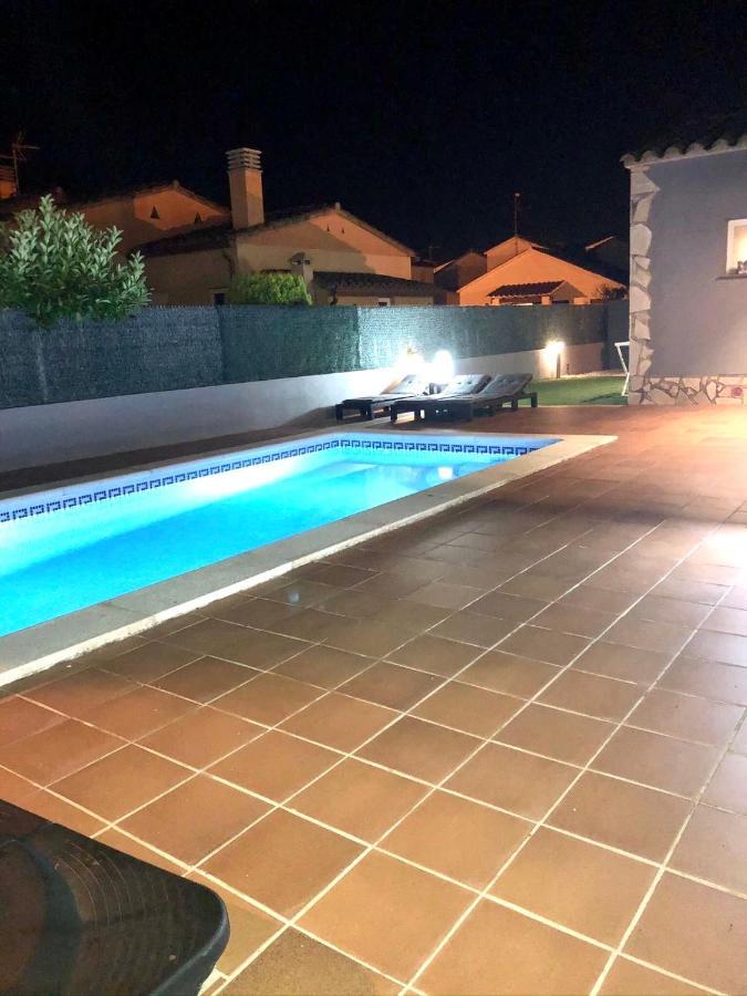 Holiday home Casa En L Escala Con Piscina Y Wifi Free L'Escala