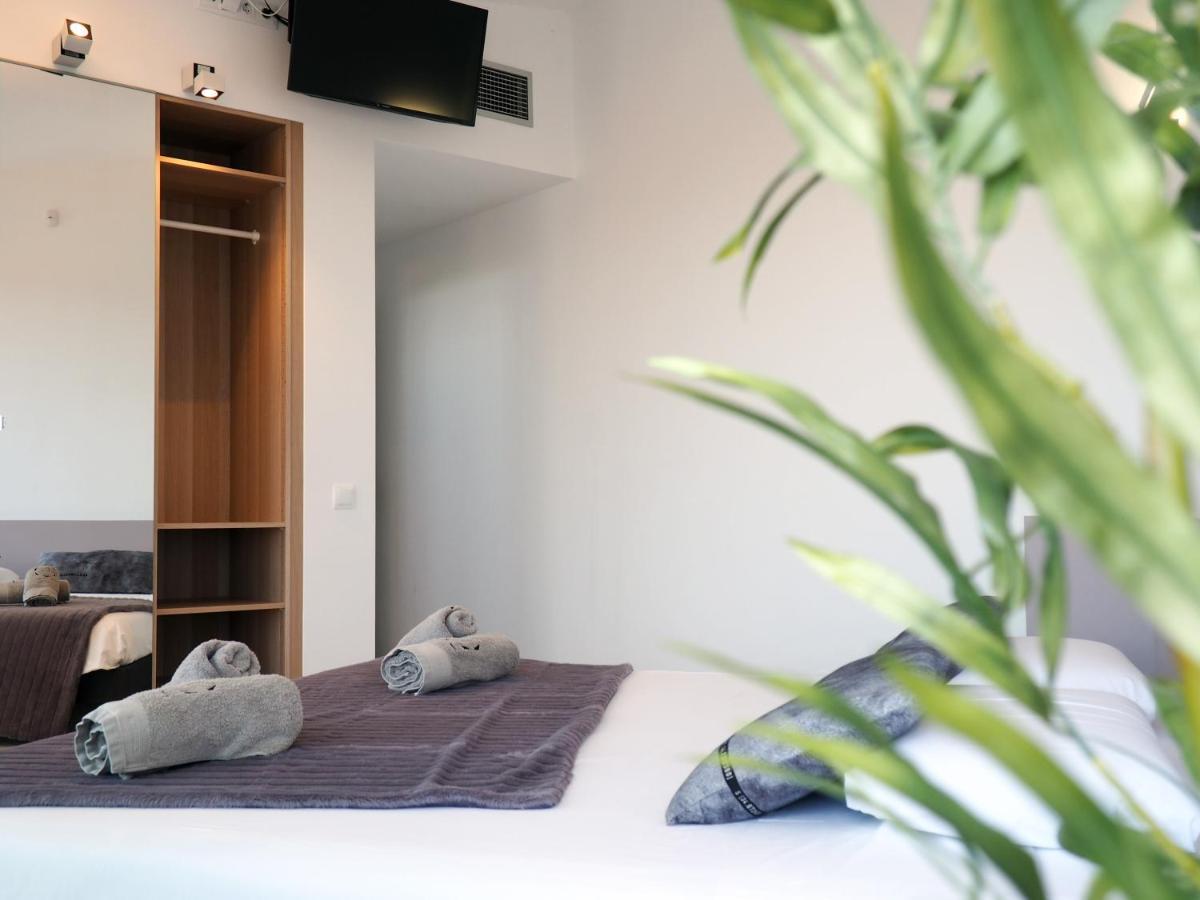 Casa Lou, Architect With Heated Pool At Begur, 470m2 * Begur