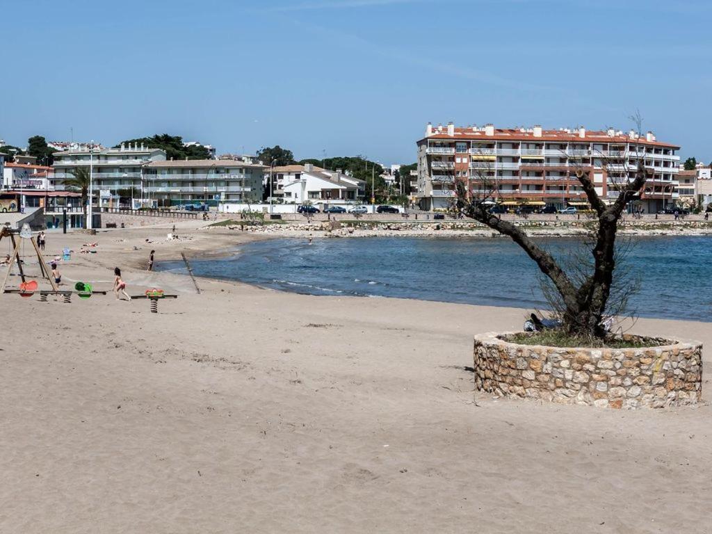 Casa Con Jardin-wifi Free Holiday home *