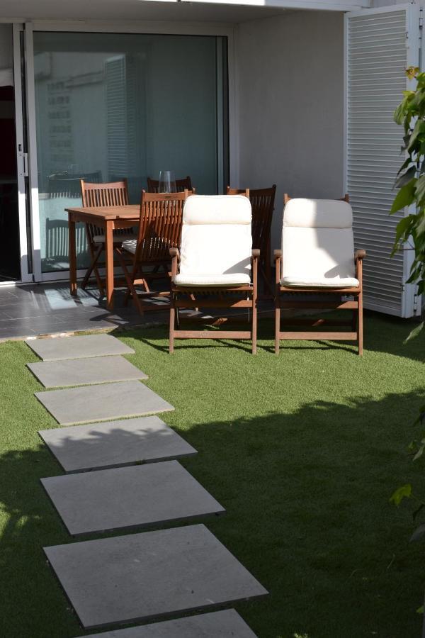 Bonito Con Jardin