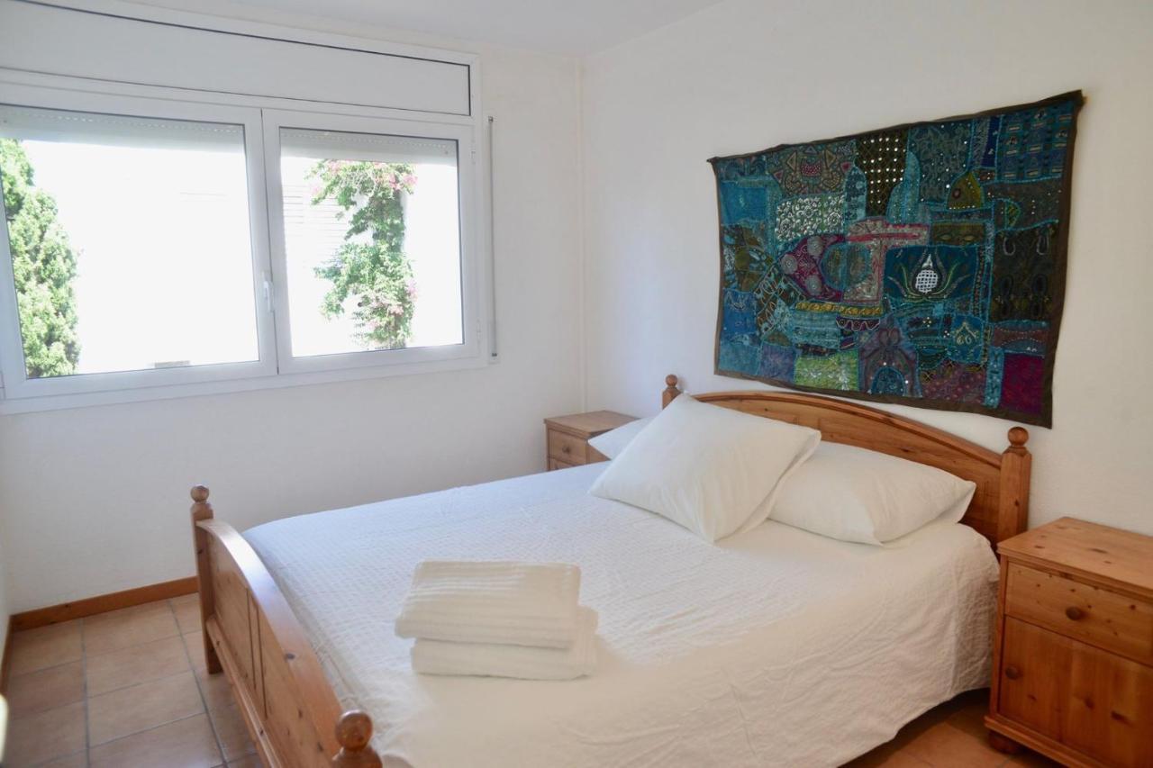Сasa de vacaciones Beachfront Duplex With Terrace And Sea Views -