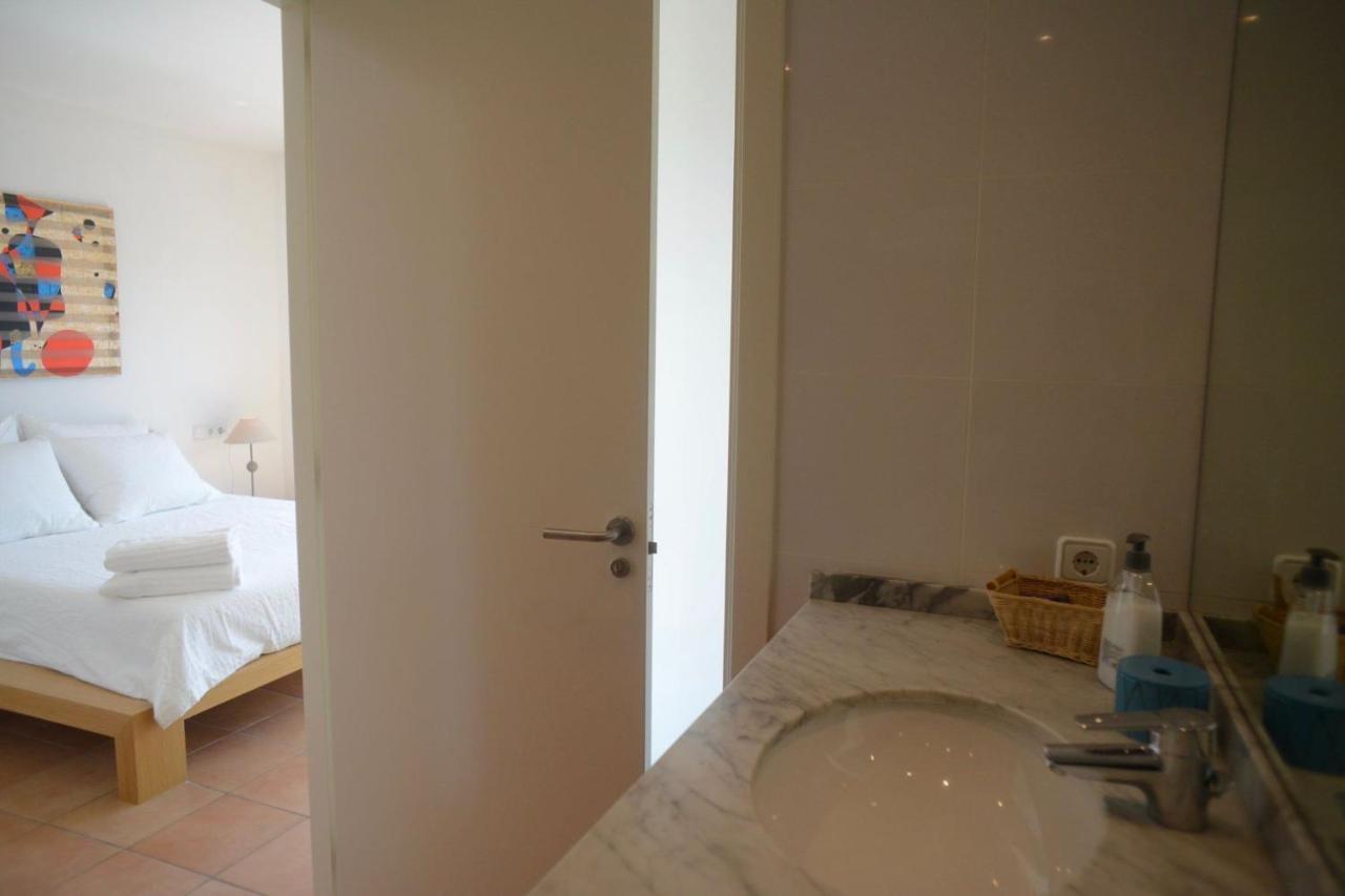 Beachfront Duplex With Terrace And Sea Views - * Cadaqués
