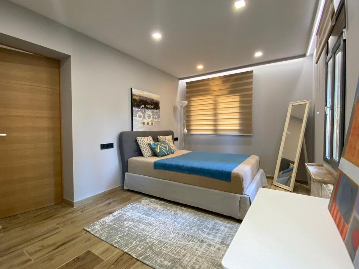 Tomas Sagaro Apartment