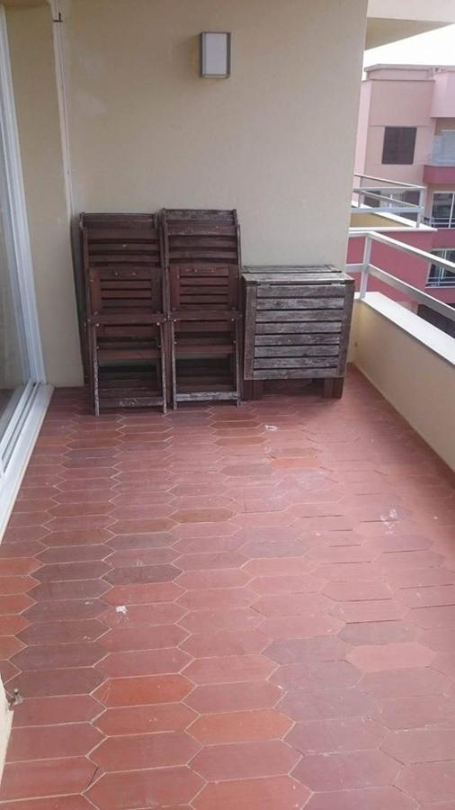Appartement spacieux avec vue sur la chaîne des Pyrénées et Empuriabrava, LAN