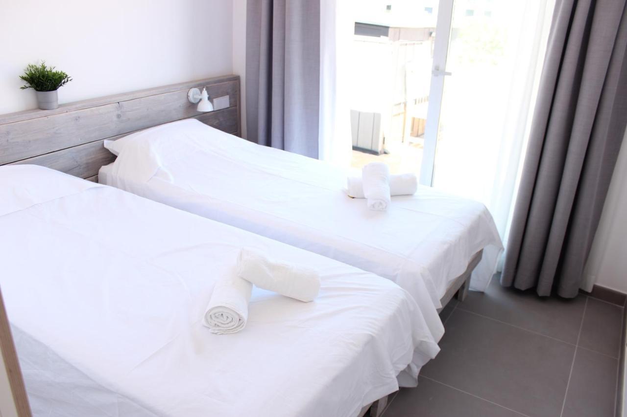 Beautiful Loft, Huge Sunny Terrace, View Over The And Sea * Rosas