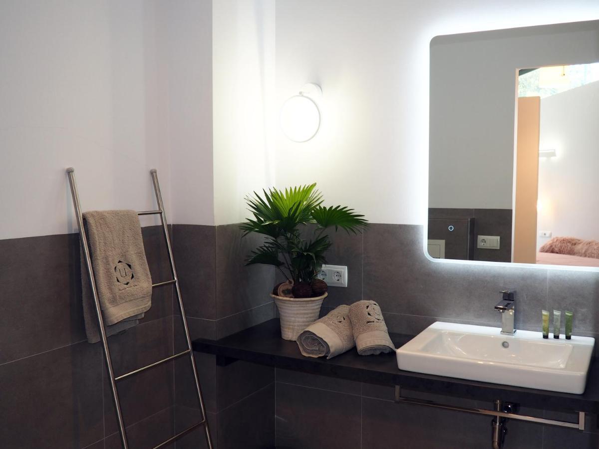 Villa Casa Lou, Architect With Heated Pool At Begur, 470m2