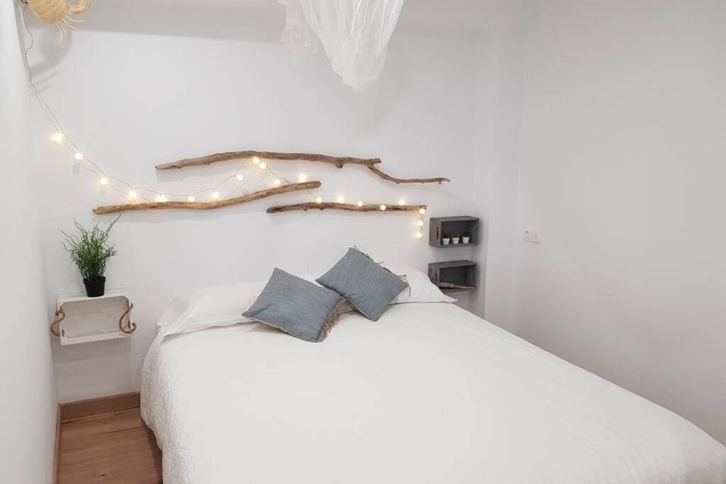 Apartamento Amb Encant I Estil Mediterrani En Zona Tranquilla De I Amb Terrassa Llançà