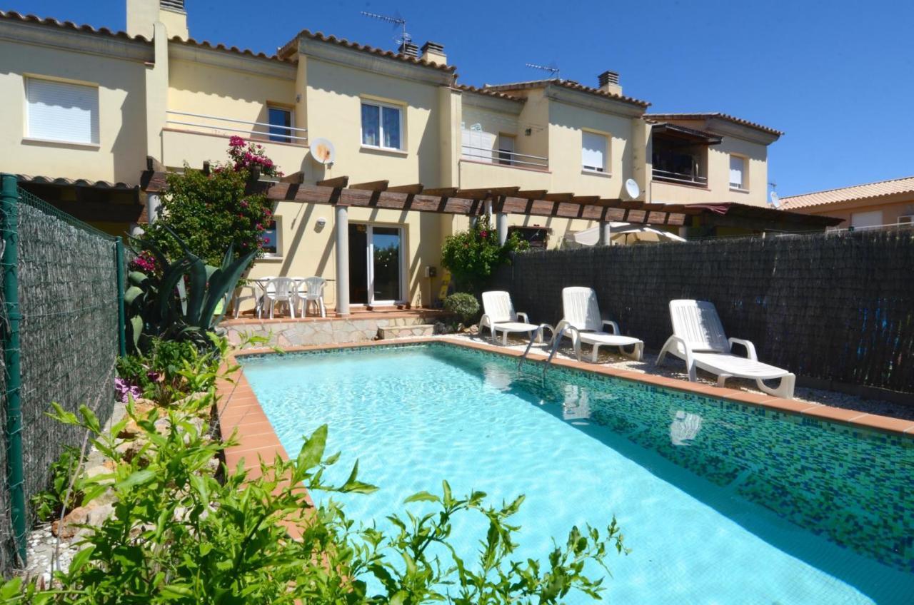Fluvia 32 A Villa
