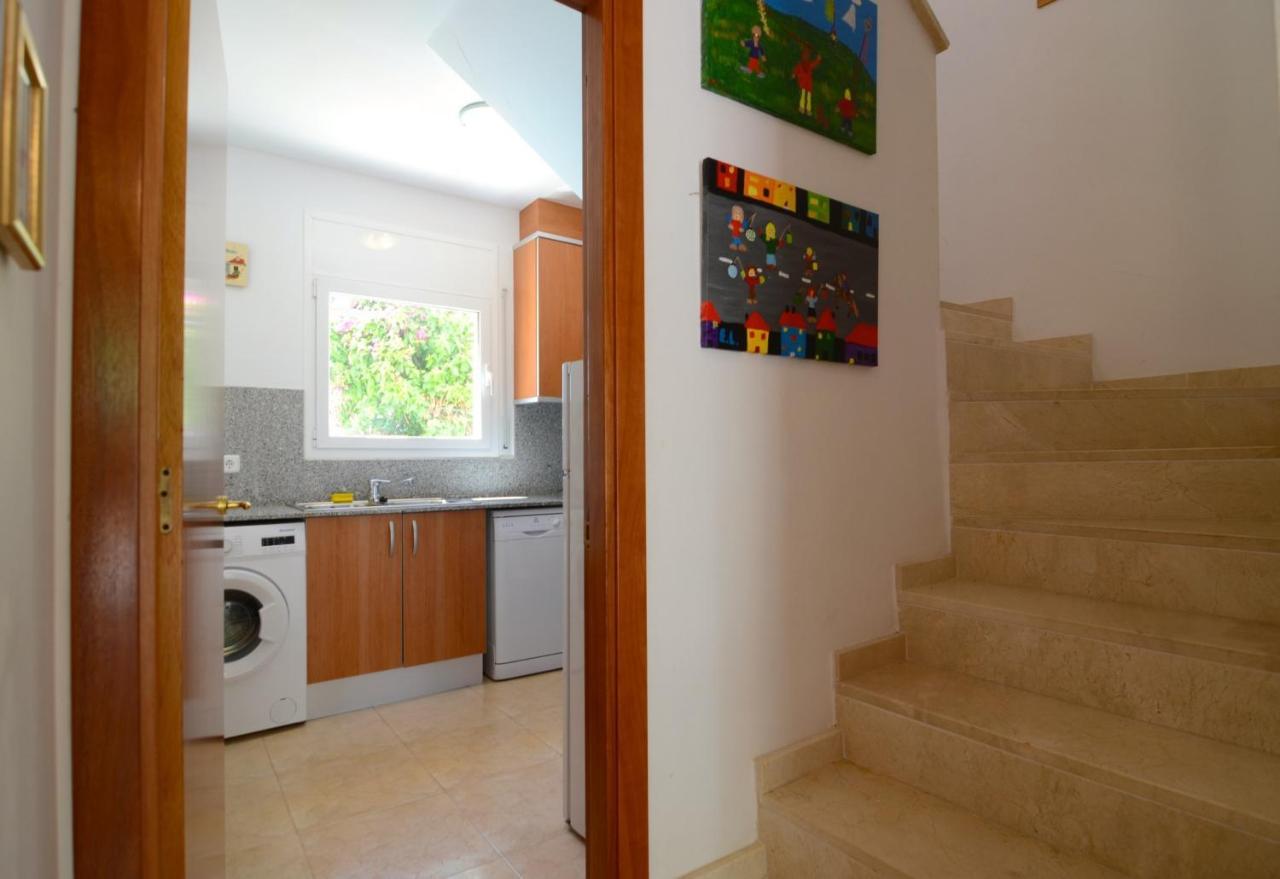 Fluvia 32 A Villa *