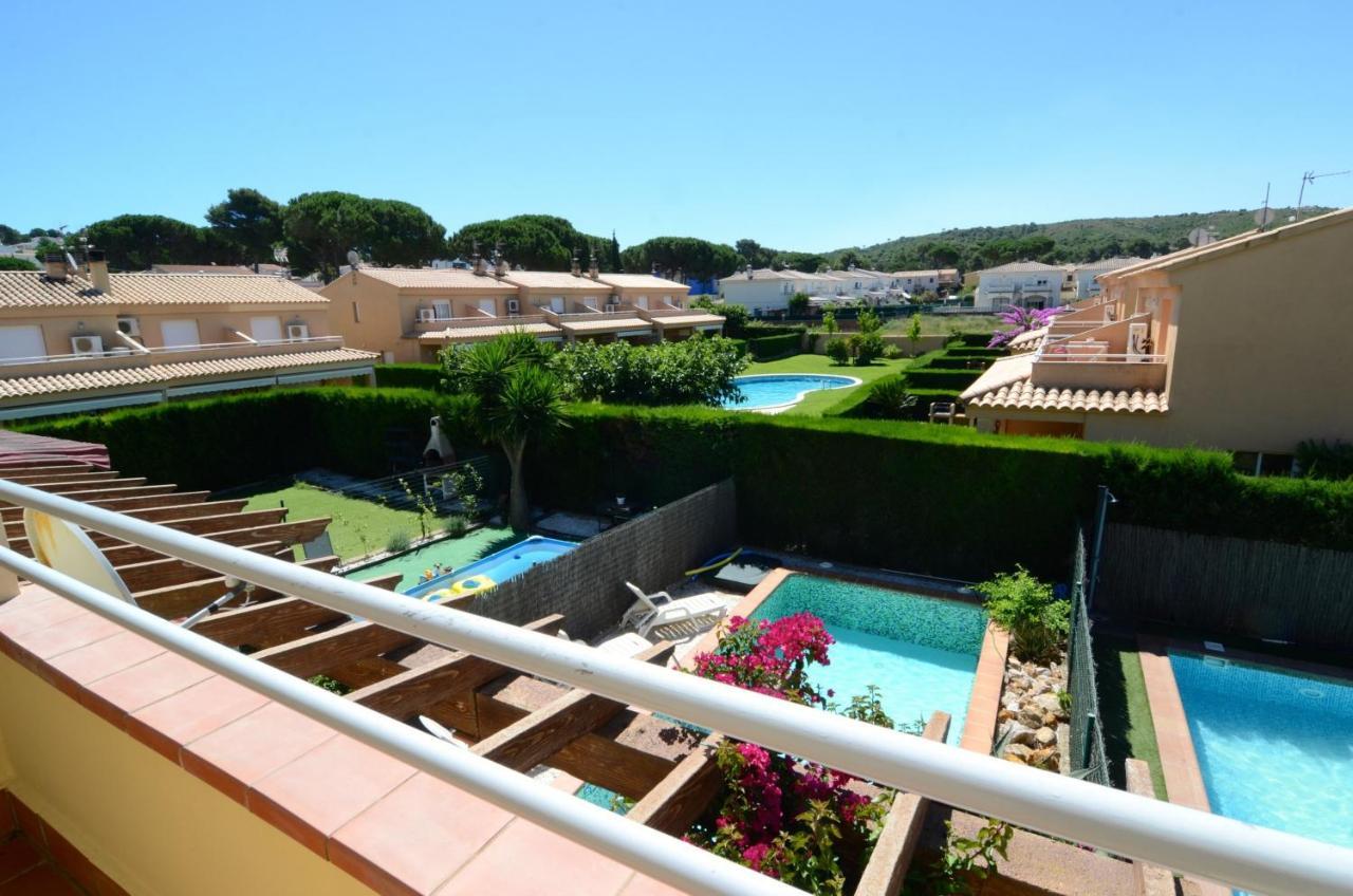 Fluvia 32 A Villa *