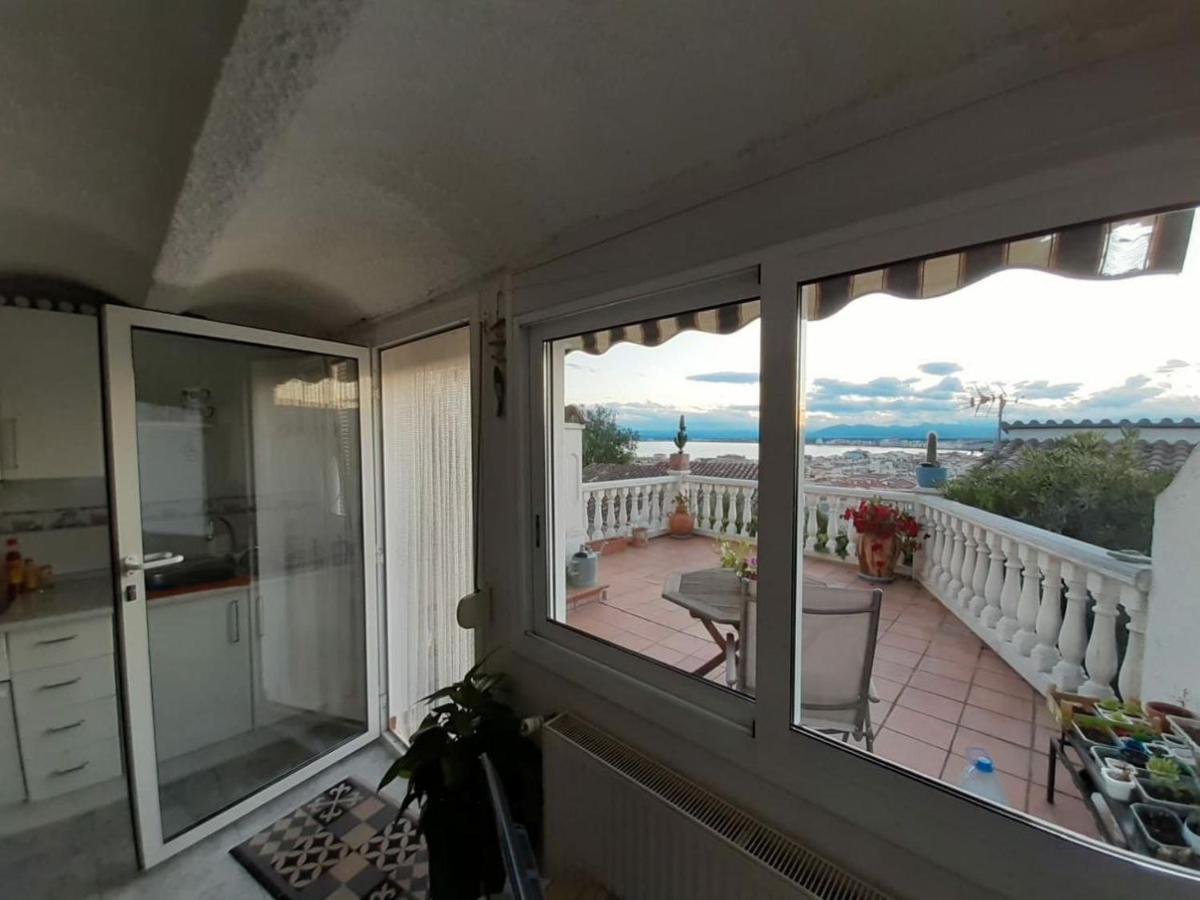 Blau Apartment *
