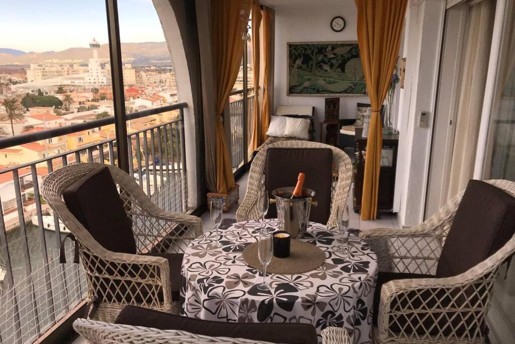 Lux 1er Ligne Mer!grande Terrasse Vue Superbe! Empuriabrava
