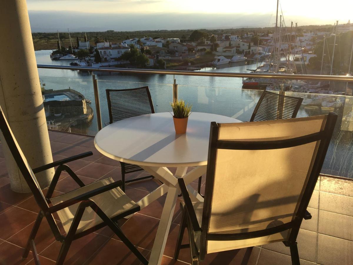 Vue Panoramique Sur La Mediterrannée, Sur Canal&proche Rosas