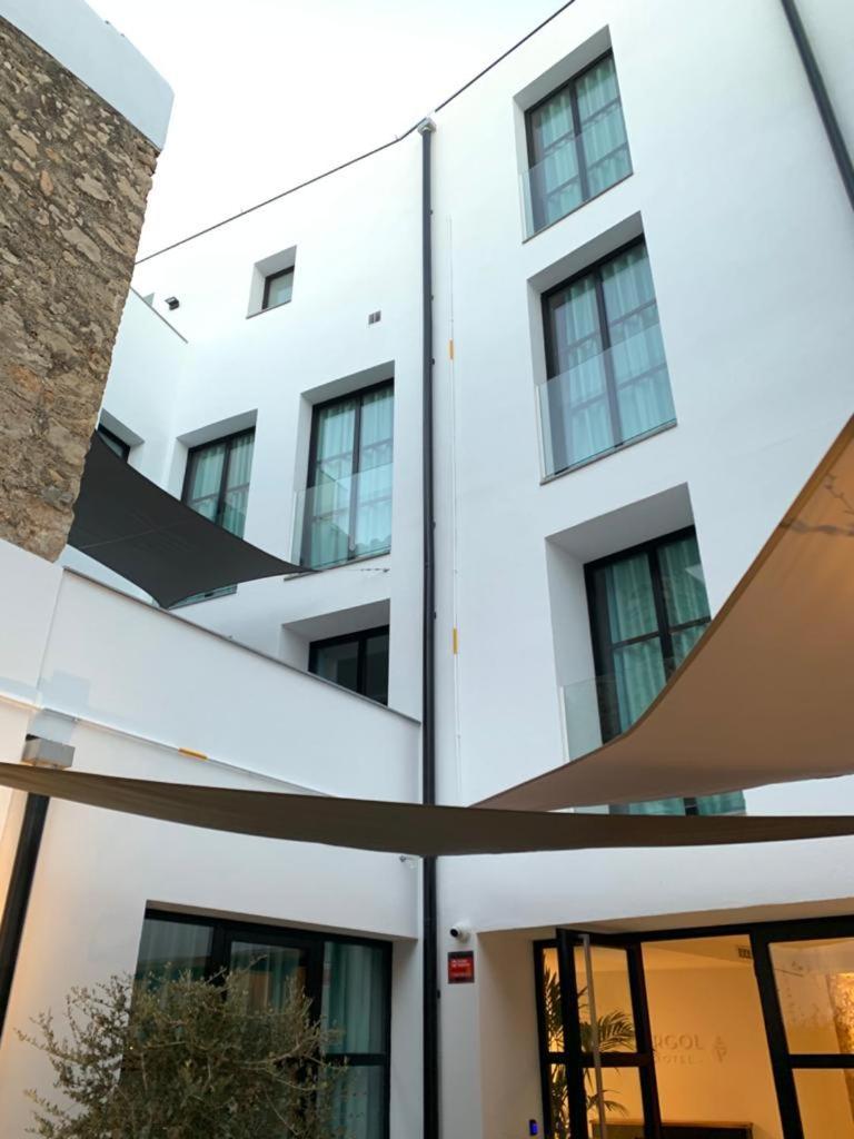 Aparthotel El Cargol L'Escala