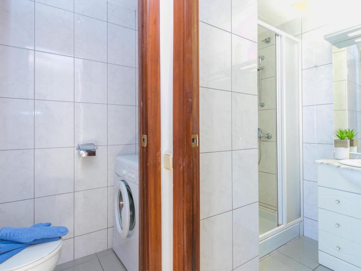 Center-16 By Interhome *