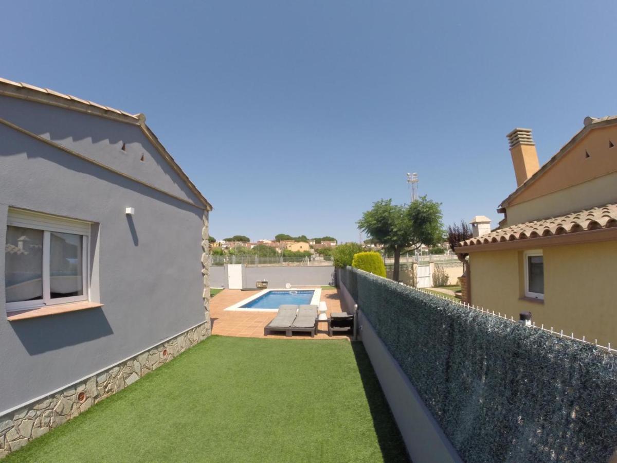 Holiday home Casa En L Escala Con Piscina Y Wifi Free *