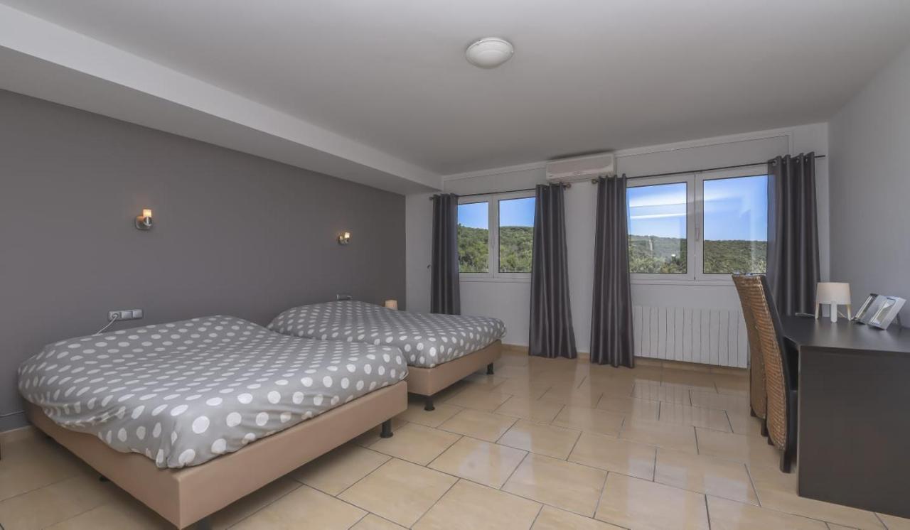 Annabelle Villa *